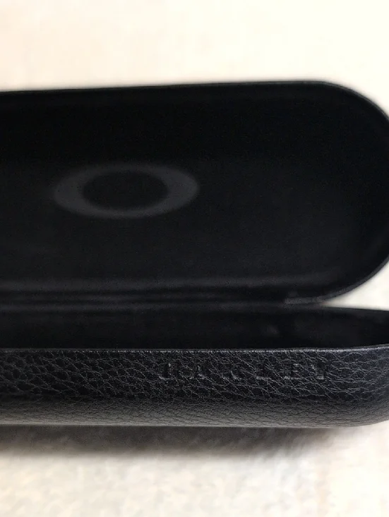 Oakley Black Hard Shell Sunglasses Case - Picture 3 of 12